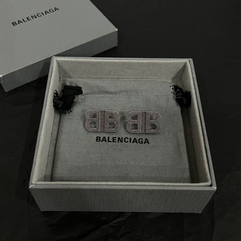 Ba*len*cia*ga earrings